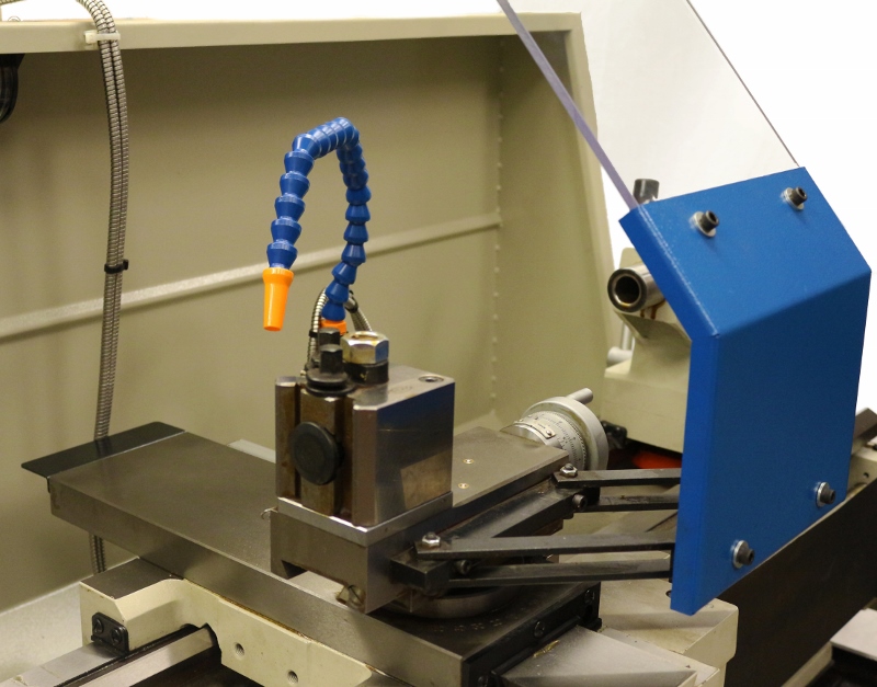 G-360EV Variable Speed Centre Lathe - Image 3